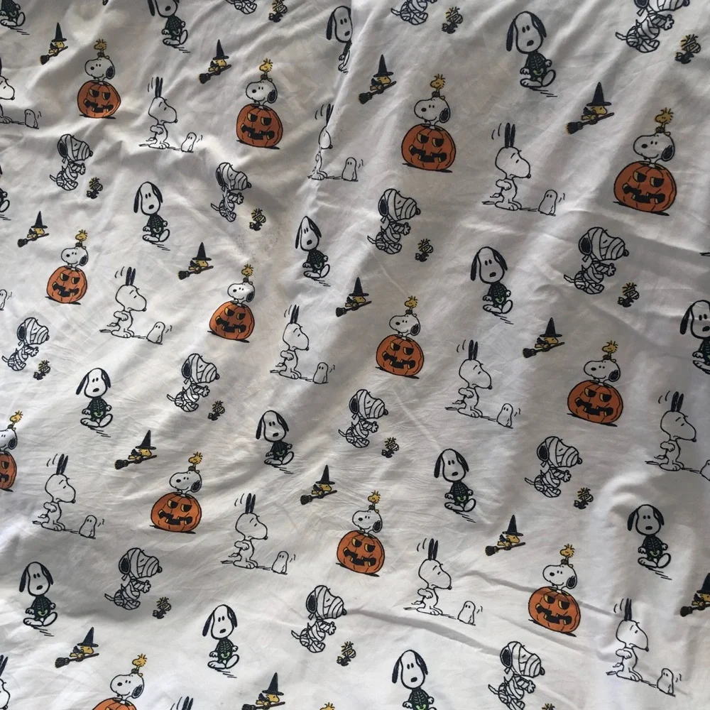 Peanuts Berkshire Halloween ￼Snoopy Queen Flat Sheet Charlie Brown Woodstock ￼